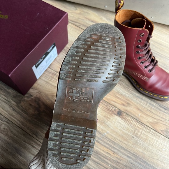 dr. martens made in england boots - Picture 7 of 11